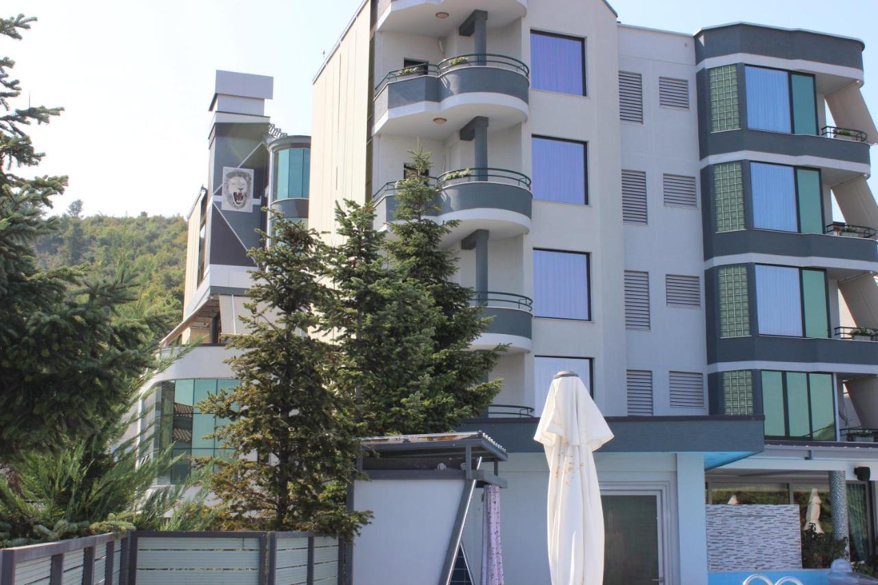 Luander Hotel *