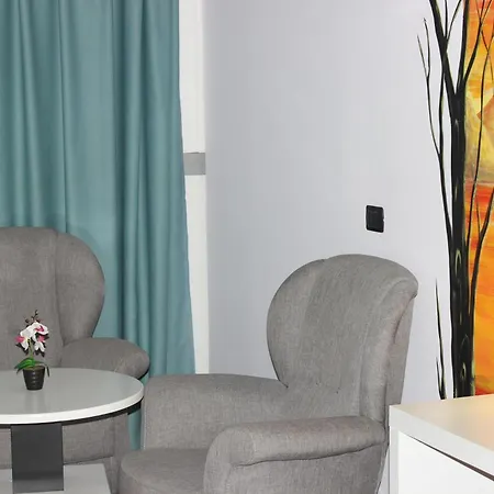 Luander Hotel Tirana Room photo